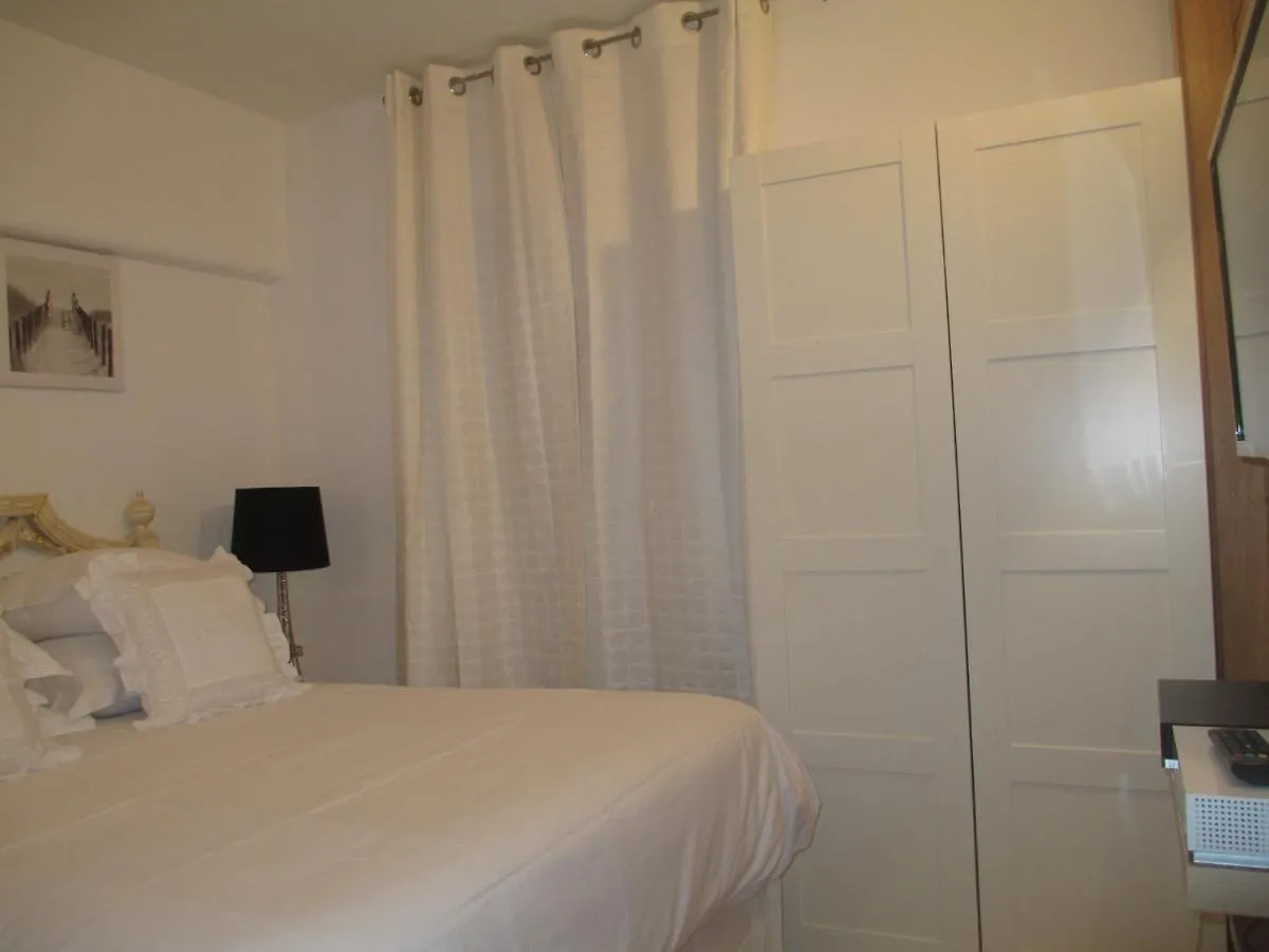 Apart Prive Parisien La Casita Avec Cuisine Equipe -St Charles - Near Beaugrenelle -Tour Eiffel 75015 Paris Bel Emplacement !! 0*,