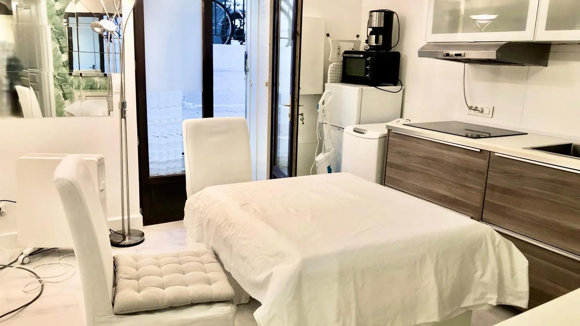 Apart Prive Parisien La Casita Avec Cuisine Equipe -St Charles - Near Beaugrenelle -Tour Eiffel 75015 Paris Bel Emplacement !! フランス