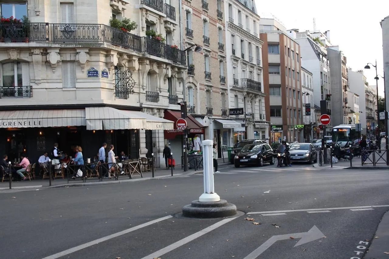 Apart Prive Parisien La Casita Avec Cuisine Equipe -St Charles - Near Beaugrenelle -Tour Eiffel 75015 Paris Bel Emplacement !! France