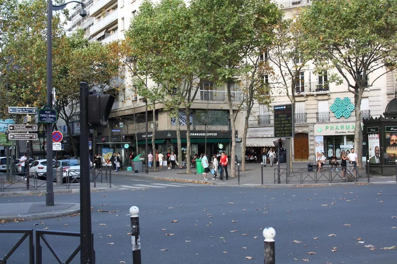 Apart Prive Parisien La Casita Avec Cuisine Equipe -St Charles - Near Beaugrenelle -Tour Eiffel 75015 Paris Bel Emplacement !! 0*,  France