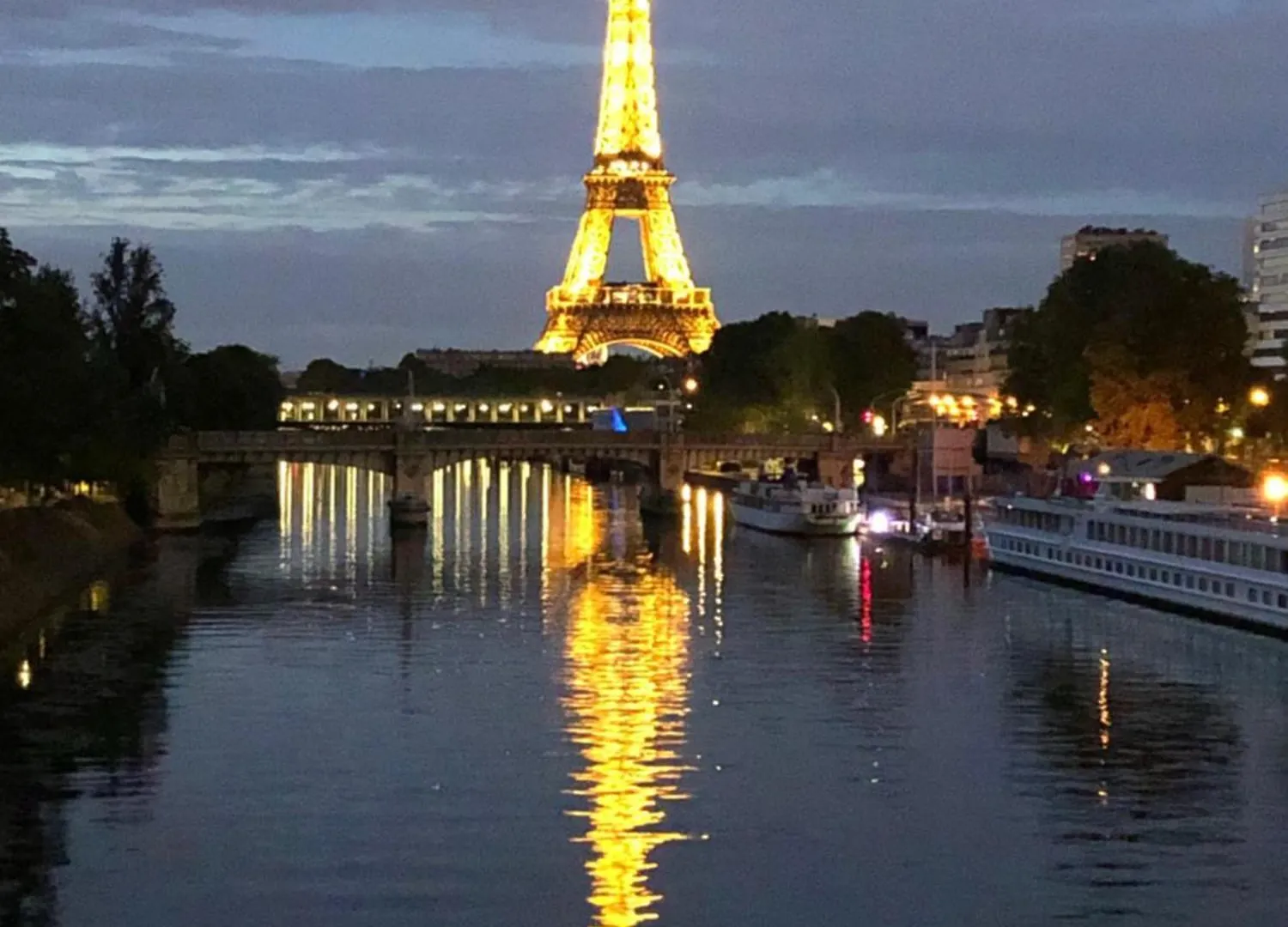 Apart Prive Parisien La Casita Avec Cuisine Equipe -St Charles - Near Beaugrenelle -Tour Eiffel 75015 Paris Bel Emplacement !!
